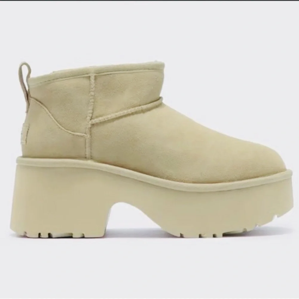 UGG Classic Ultra Mini New Heights Beige Women’s Boots Size 10 NWT